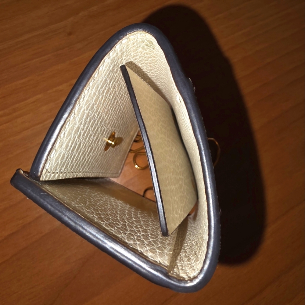 Gucci Key Holder - Picture 4 of 8